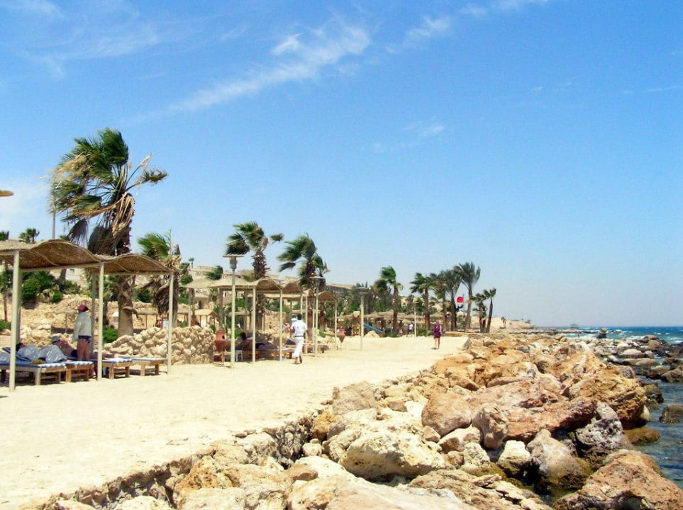 Небольшая "полоса препятствий" у рифа Pickalbatros Citadel Resort