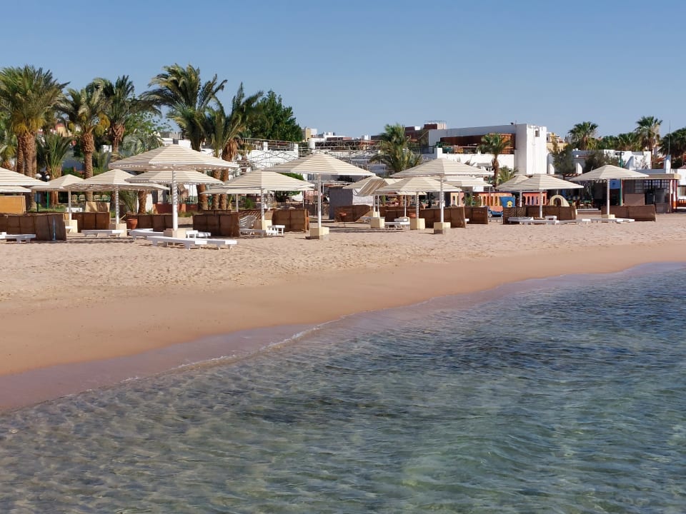 Strand Menaville Safaga