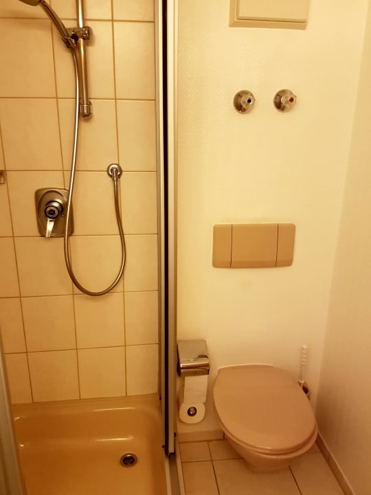 Dusche WC Hotel-Gasthof Zur Kapelle