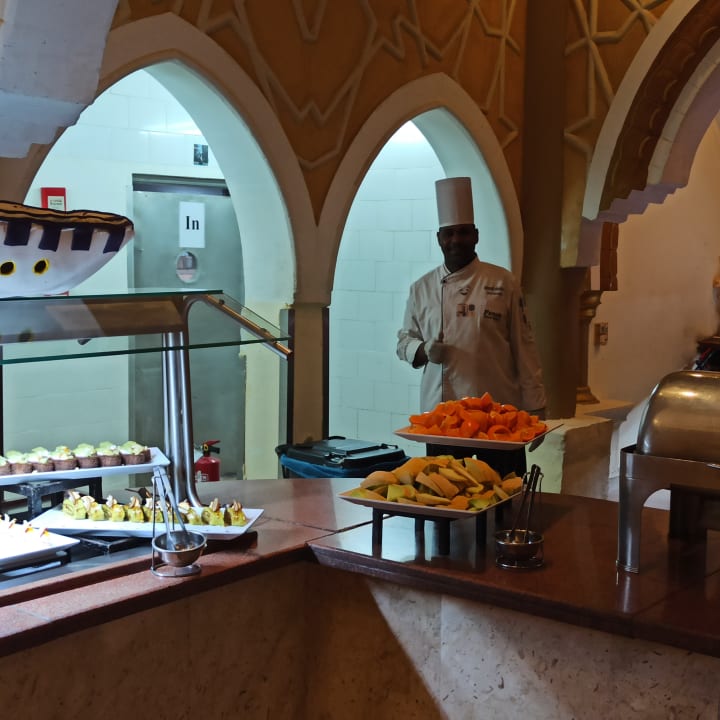 Gastro Pensée Royal Garden Beach Resort