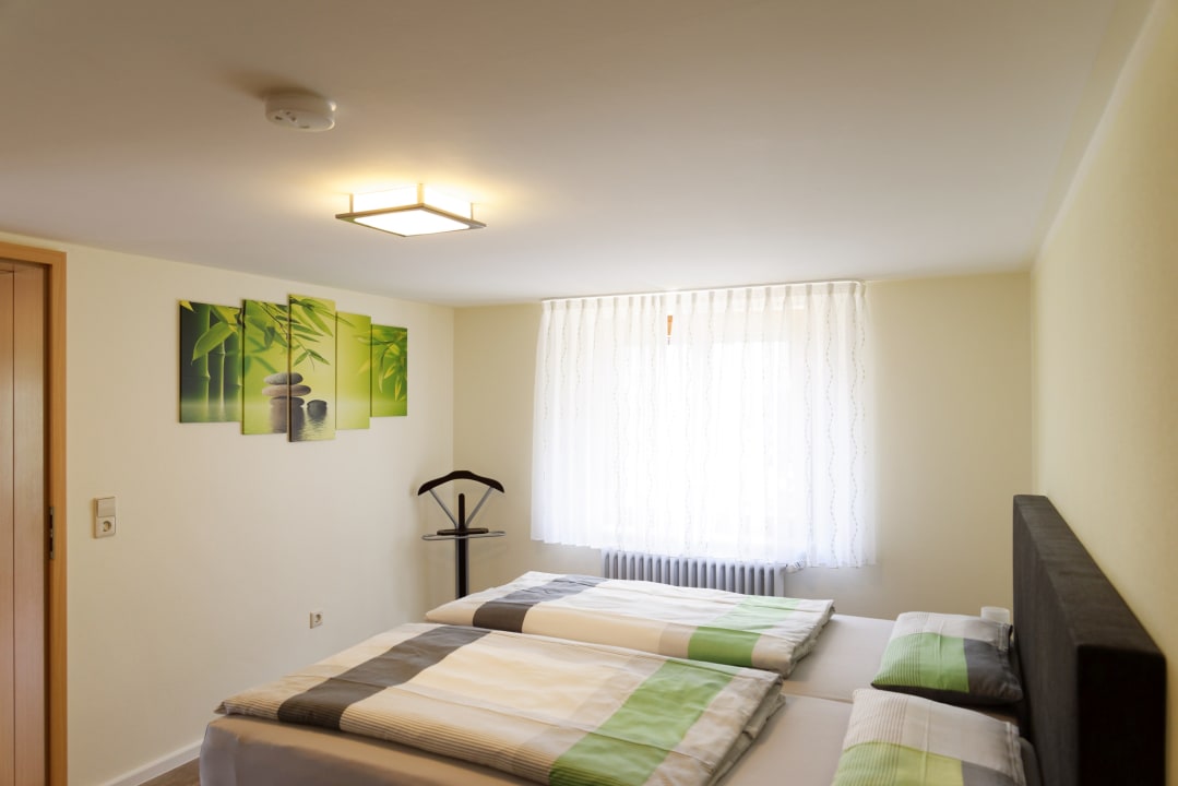 Schlafzimmer 2 mit Boxspringbetten Ferienwohnung Schwarzwaldsteig