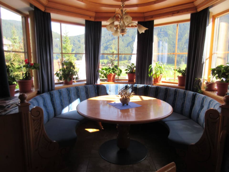 Sitzecke Turmhotel Gschwendt