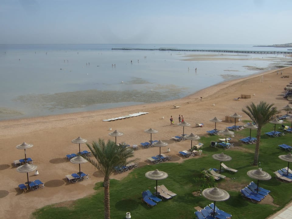 Oben von den Wasserrutschen aus JAZ Aquamarine Resort