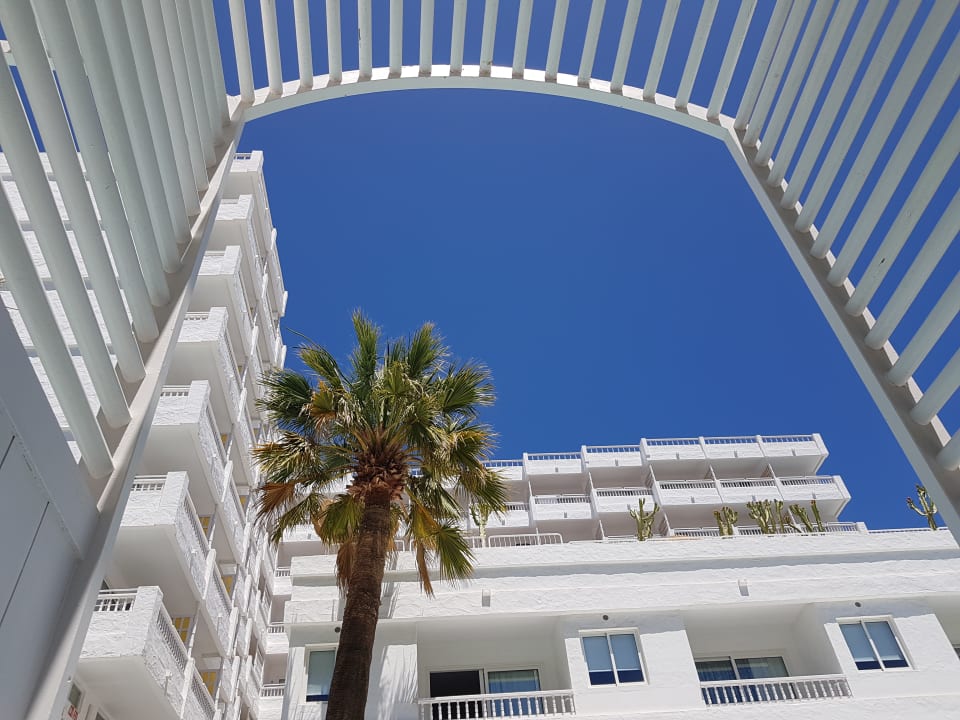 Gartenanlage Hotel Gold by Marina