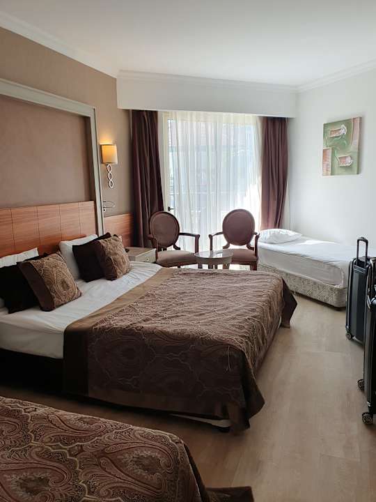 Zimmer Well Palace Side