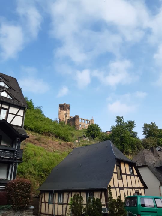 Außenansicht Hotel Burgfrieden