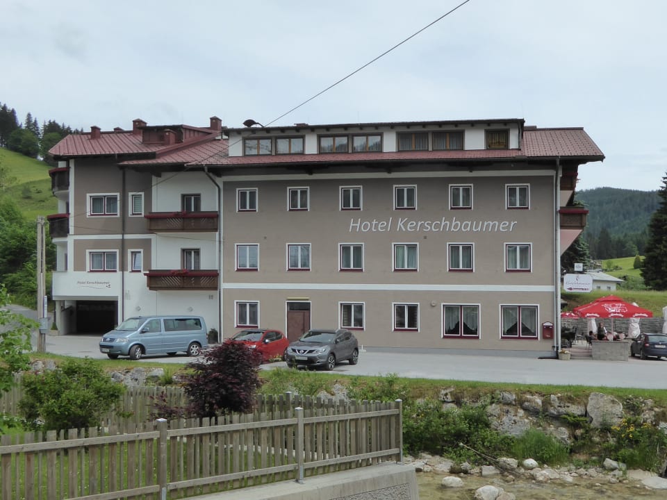 Außenansicht Hotel Kerschbaumer