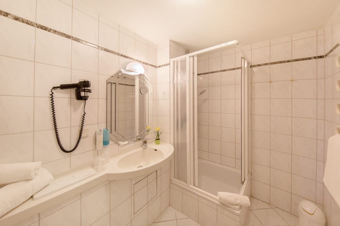 Zimmer Montana Hotel Nürnberg-West