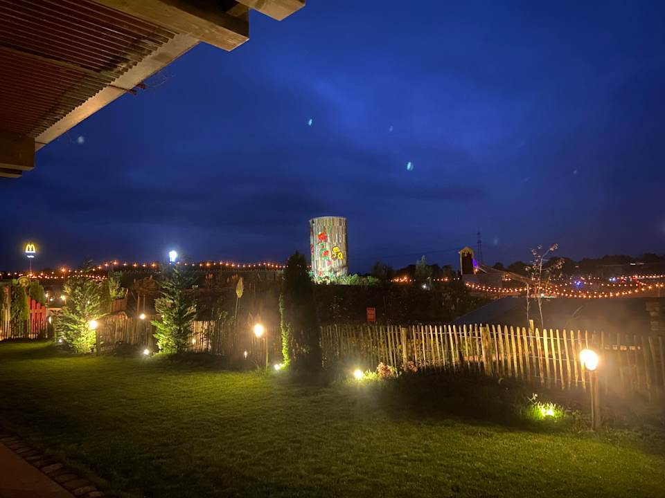 Ausblick Die Karls Bande - Das Hotel