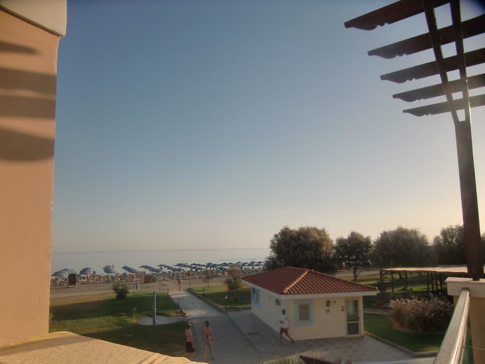 Ausblick auf Meer und Strand Lindos Princess Beach Resort & Spa