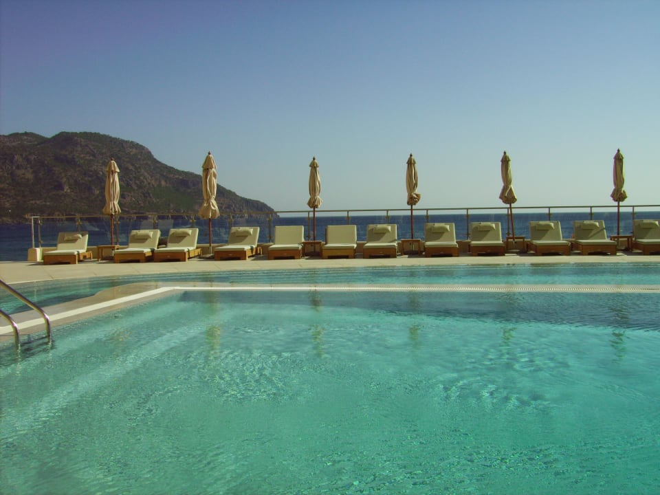 Superschöne Lage mit Blick auf das Meer Hotel Konstantinos Palace