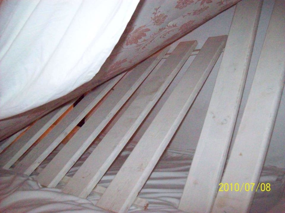 Lattenrost auseinandergefallen Hotel Caribbean World Nabeul