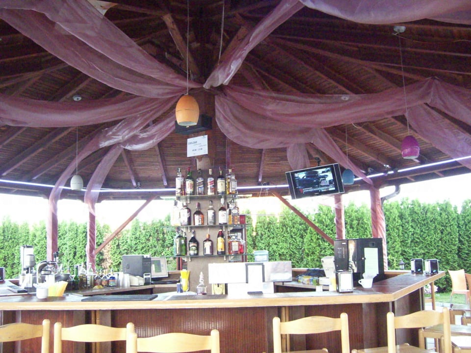 Poolbar Hotel Cazablanka / Casablanca