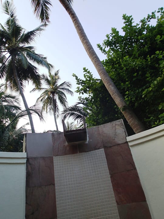 Wasserfalldusche Kuramathi Maldives