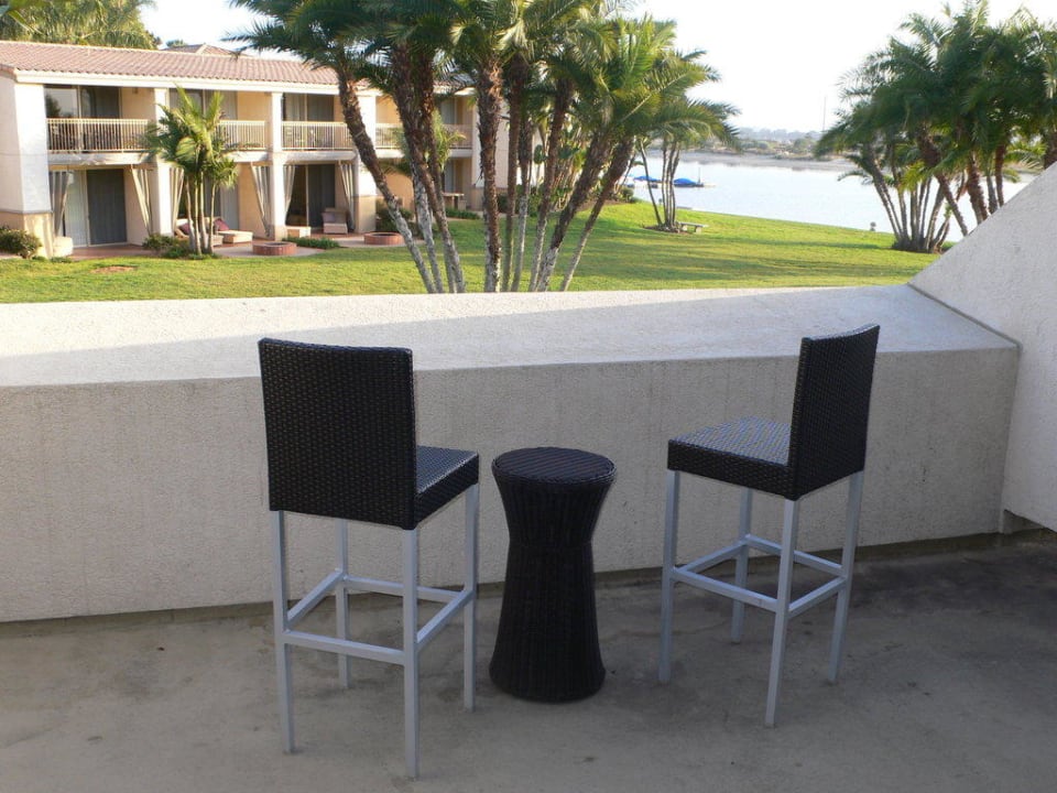 Unser Balkon mit 2 "Barhockern" San Diego Mission Bay Resort