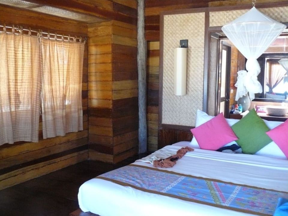 Innenansicht Beachbungalow Hotel Thapwarin Resort