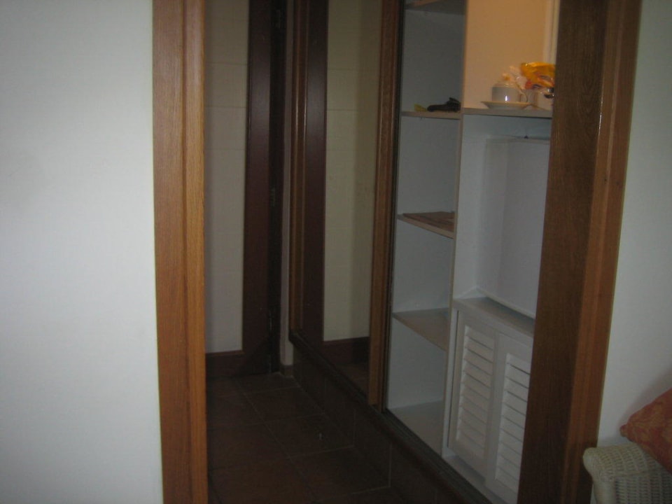 Schrank mit Kühlschrank  Phãea Cretan Malia