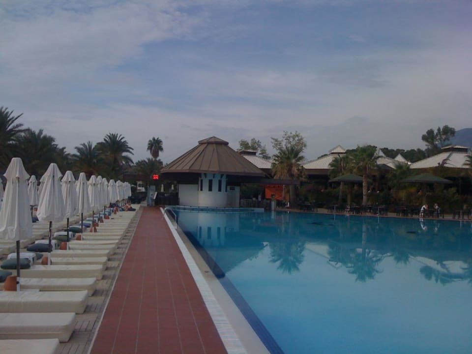 Pool  Emelda Sun Club