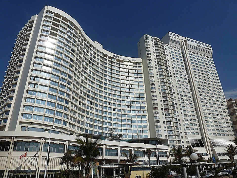 Das Hotel von Aussen Hotel Southern Sun Maharani