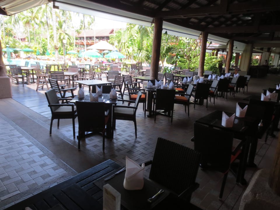 Außenrestaurant für Frühstück Courtyard by Marriott Phuket, Patong Beach Resort