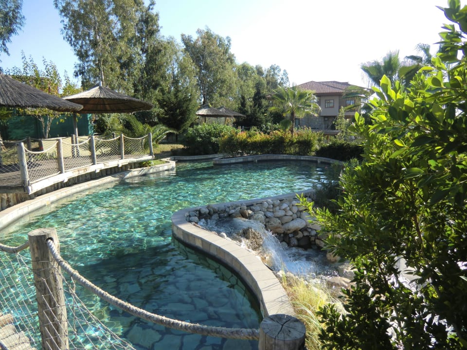 Amazon Water World Club Grand Side