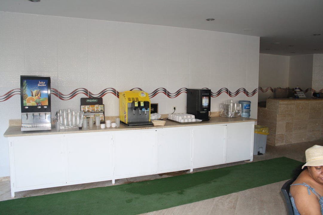 Getränkeautomaten an den Snackbars Asteria Collection Side