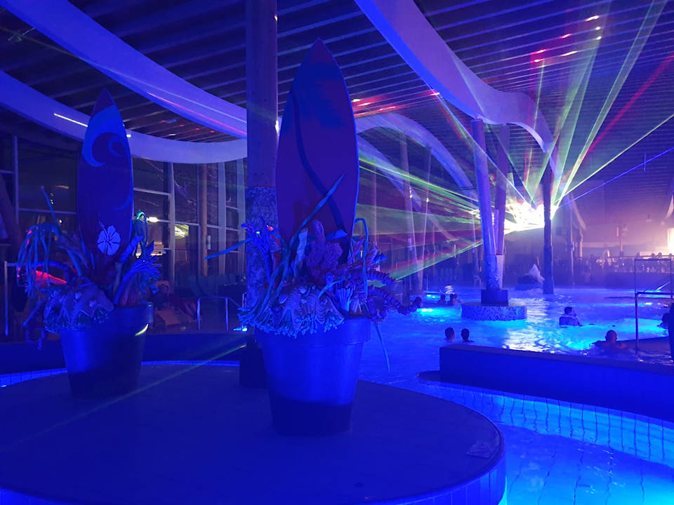 Pool Sole Felsen Hotel