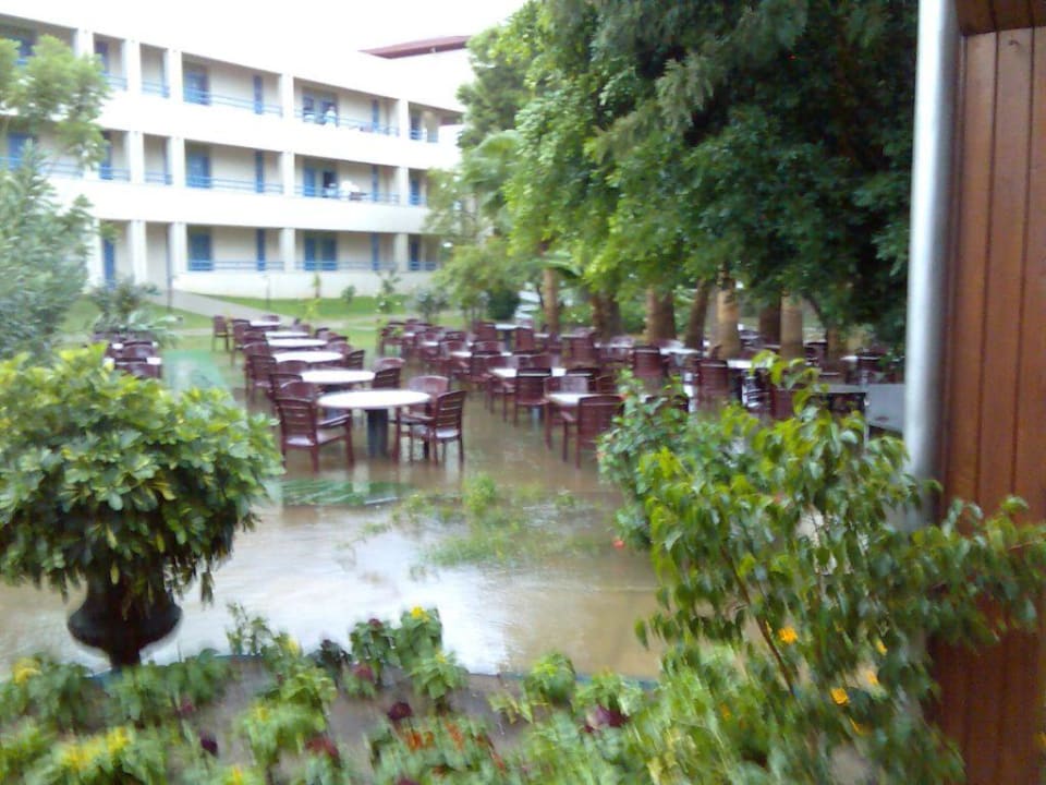 Überflutung am Restaurant 21.09.08 Labranda Alantur Resort
