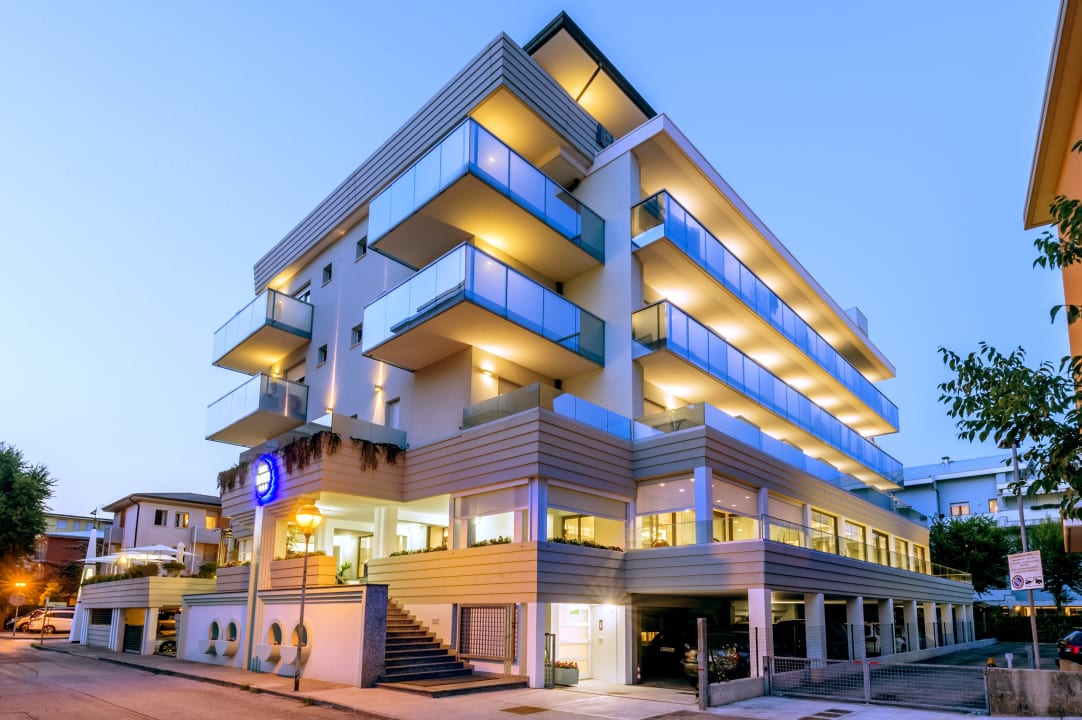 Außenansicht Hotel Mayer