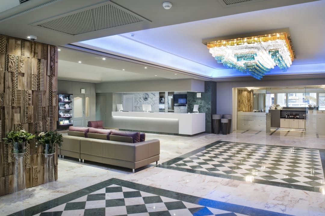 Lobby Sallés Hotel Pere IV