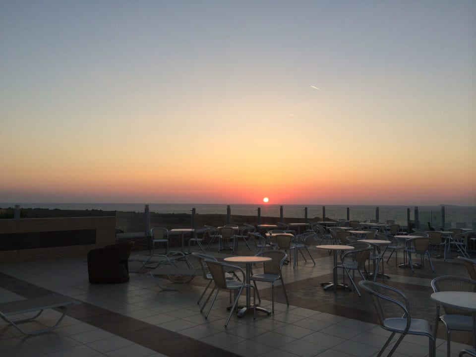 Sonnenuntergang Hotel Kouros Palace