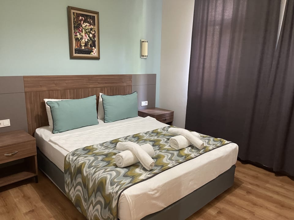 Zimmer Side Village Hotel