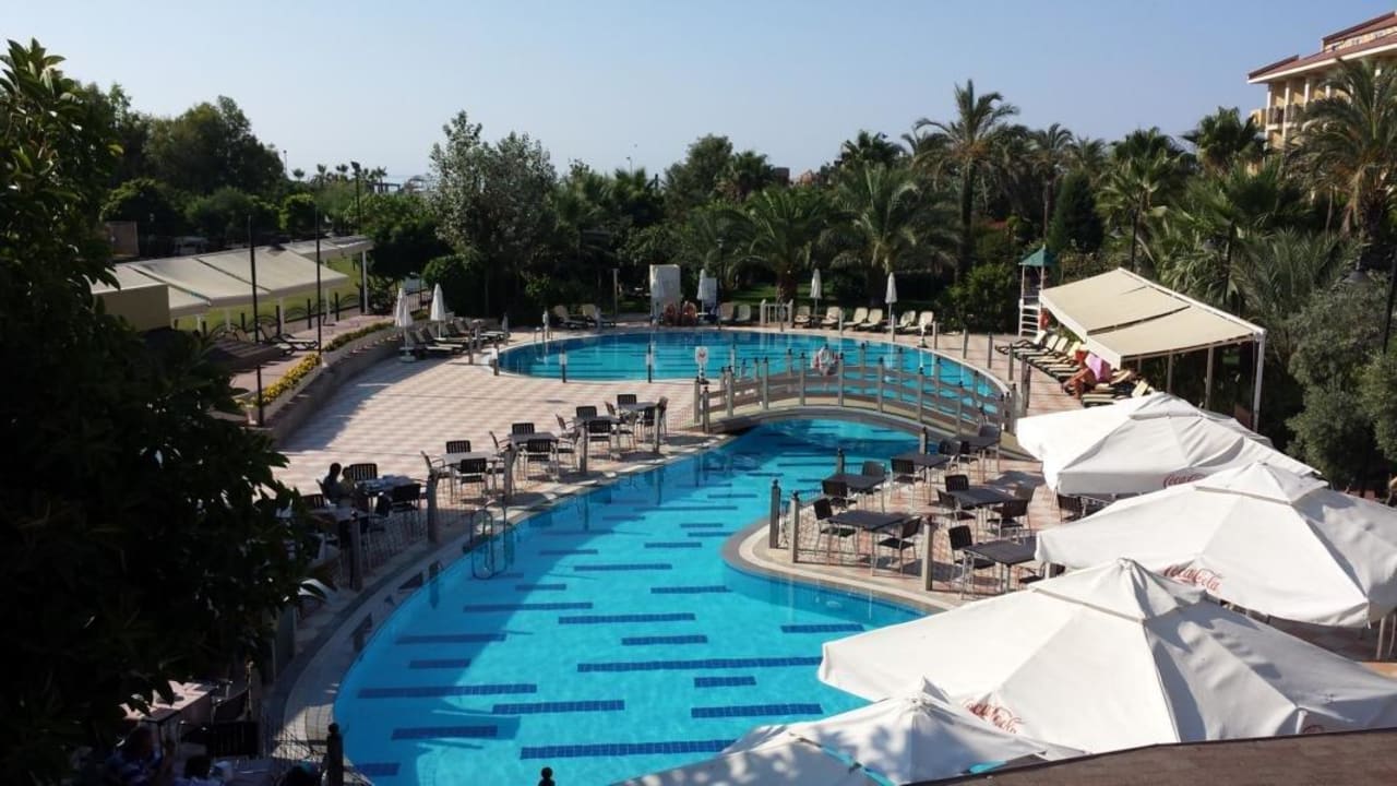 11 Belek Beach Resort Hotel