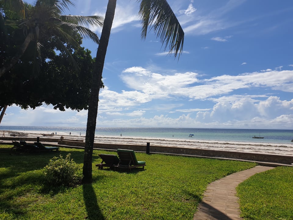 Gartenanlage Neptune Paradise Beach Resort & Spa