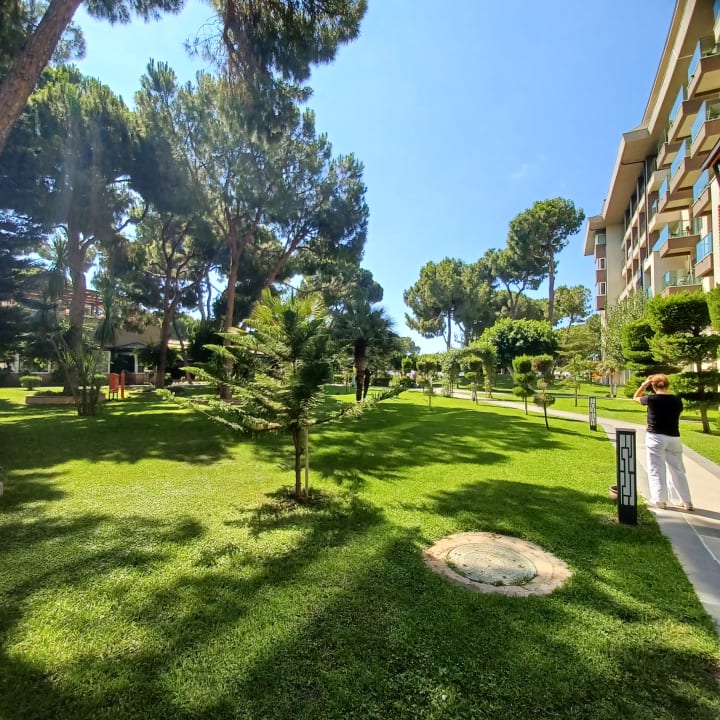 Gartenanlage Papillon Ayscha