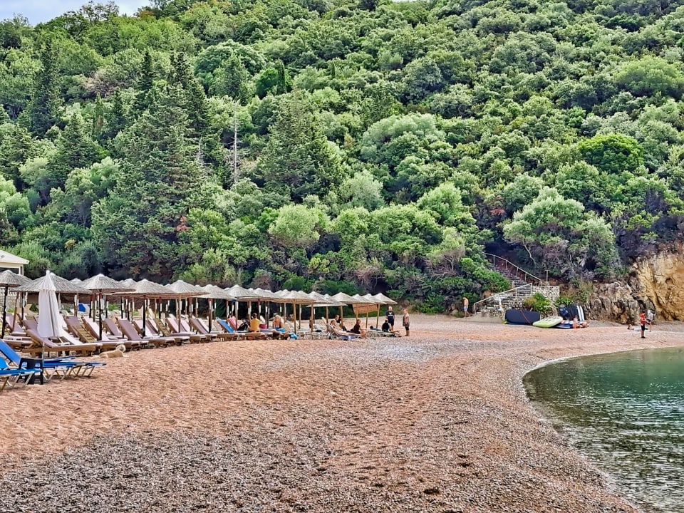 Strand Mourtemeno Hotel