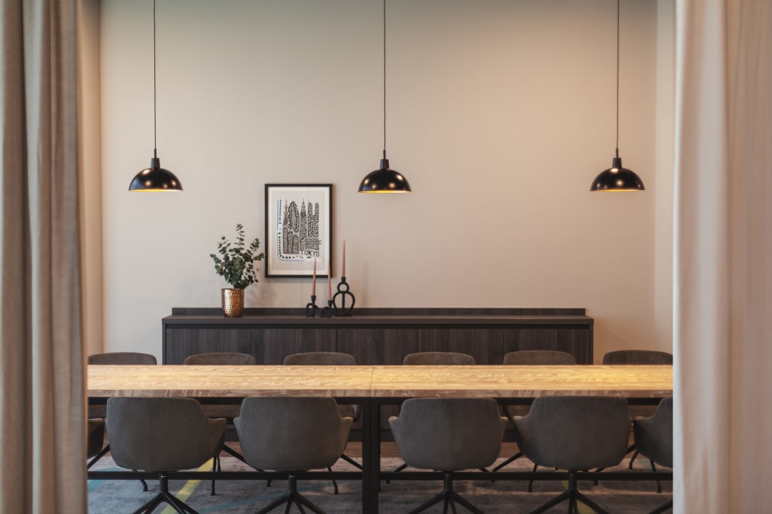 Sostiges Holiday Inn - the niu, Tab Dusseldorf Main Station