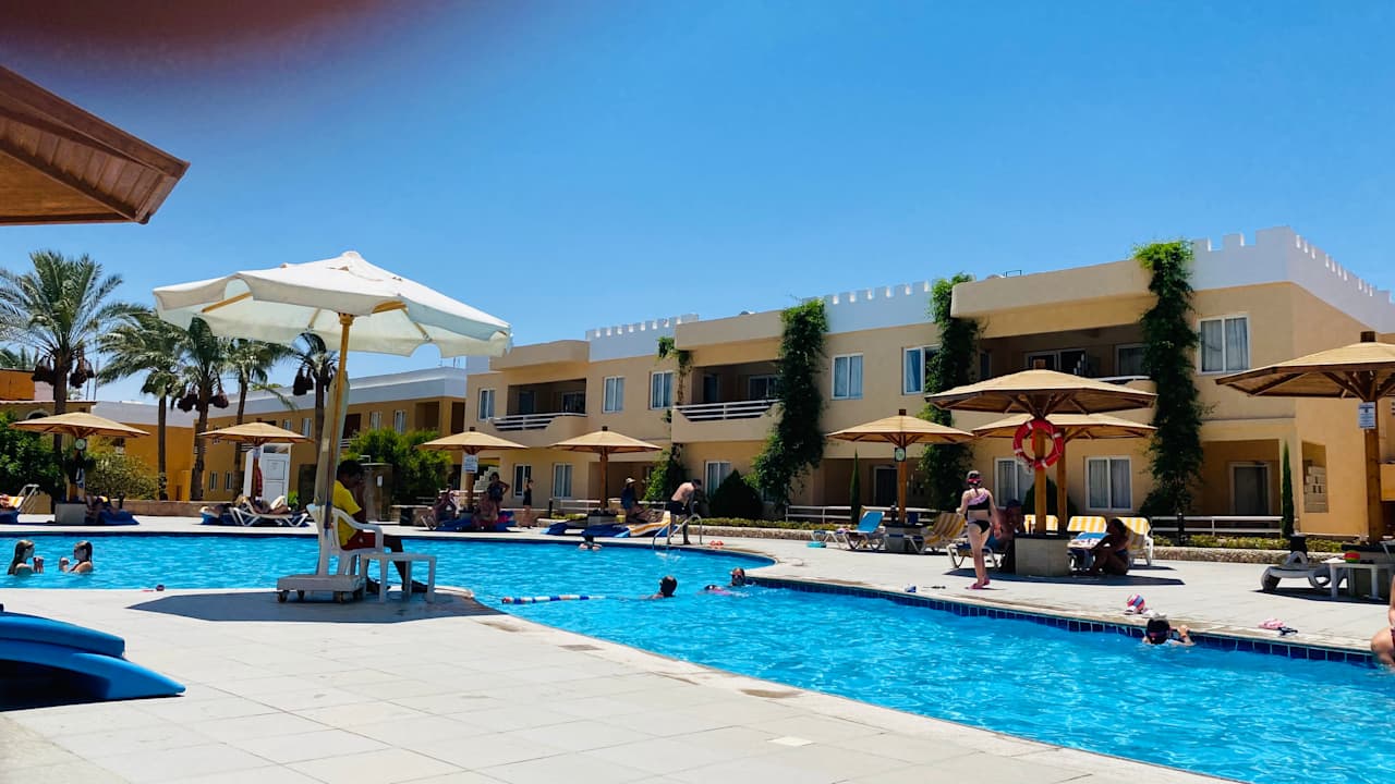 Pool Golden Beach Resort