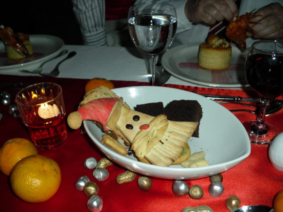 Weihnachtsteller Limak Lara Deluxe Hotel & Resort