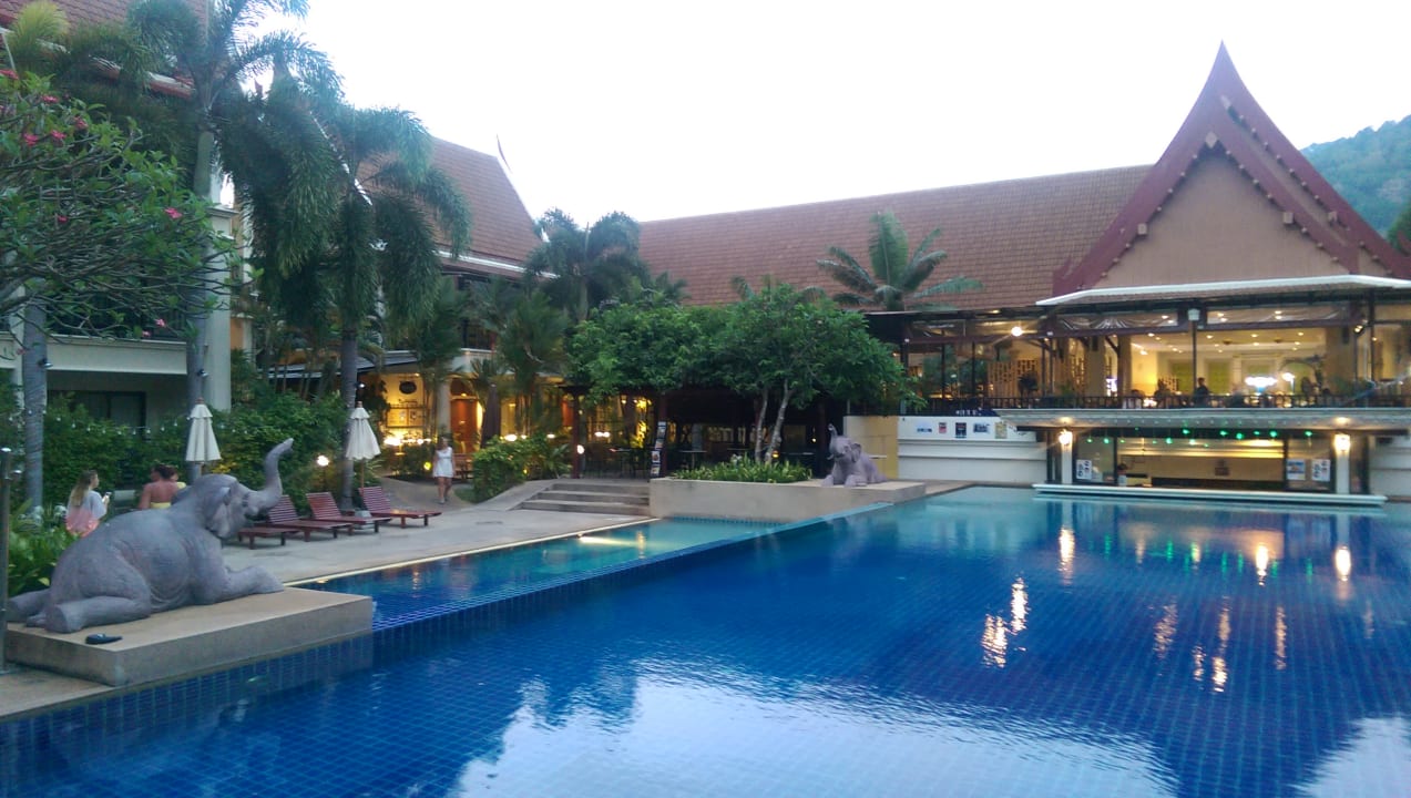 Pool Deevana Patong Resort & Spa