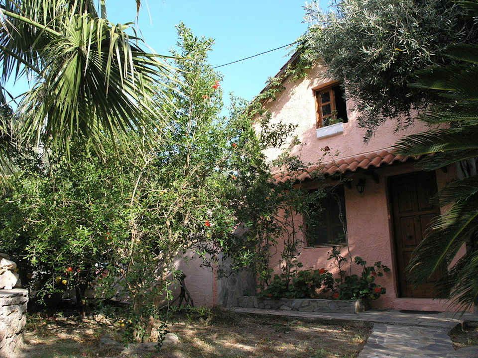Entrance Cottage 1 Olive tree Cottages