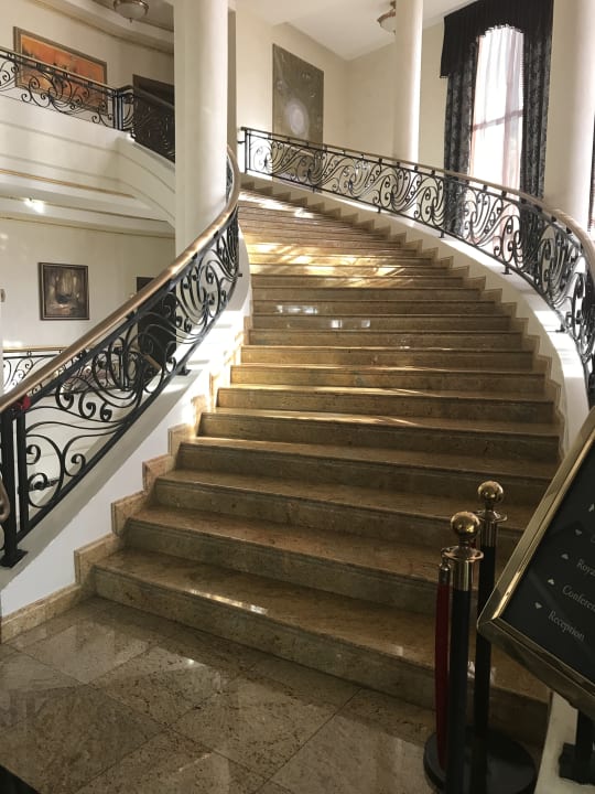 Lobby Grand Hotel & SPA Primoretz