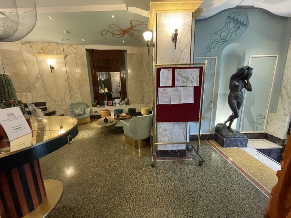 Lobby Hotel Continental Genova