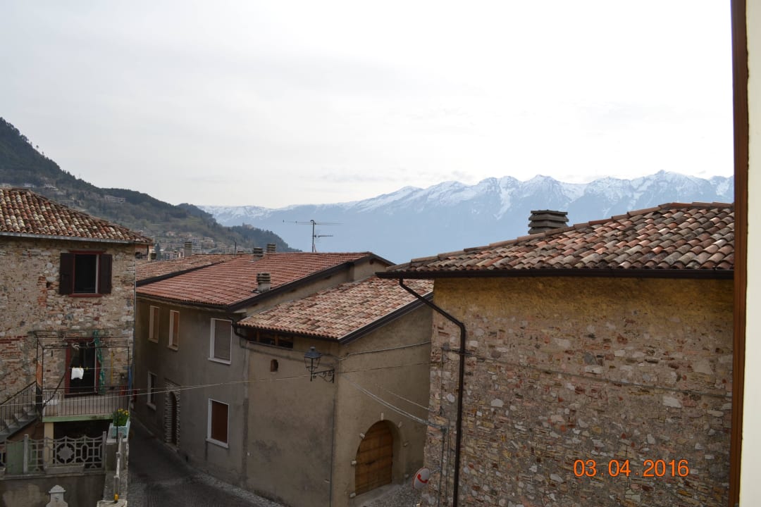 Vom Schlafzimmer zum Monte Baldo Massiv Casa Silvana