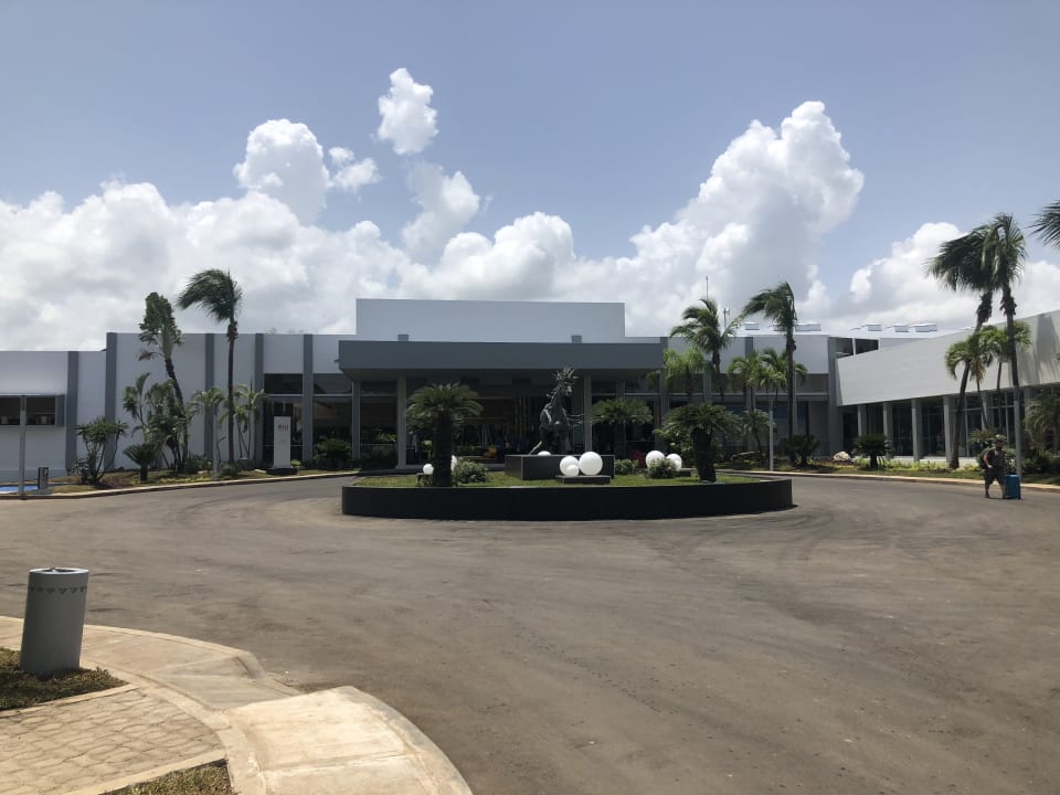 Außenansicht Hotel Riu Tequila