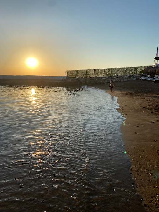 Strand Rubi Platinum Sign