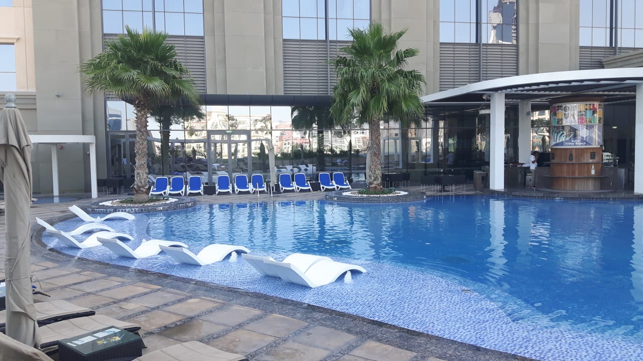 Pool Hyatt Regency Dubai Creek Heights