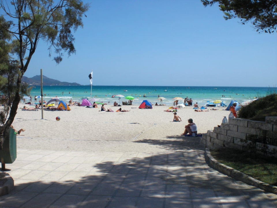 Zum Strand Iberostar Waves Playa de Muro