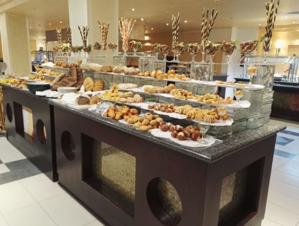 Gastro Premier Le Reve Hotel & Spa