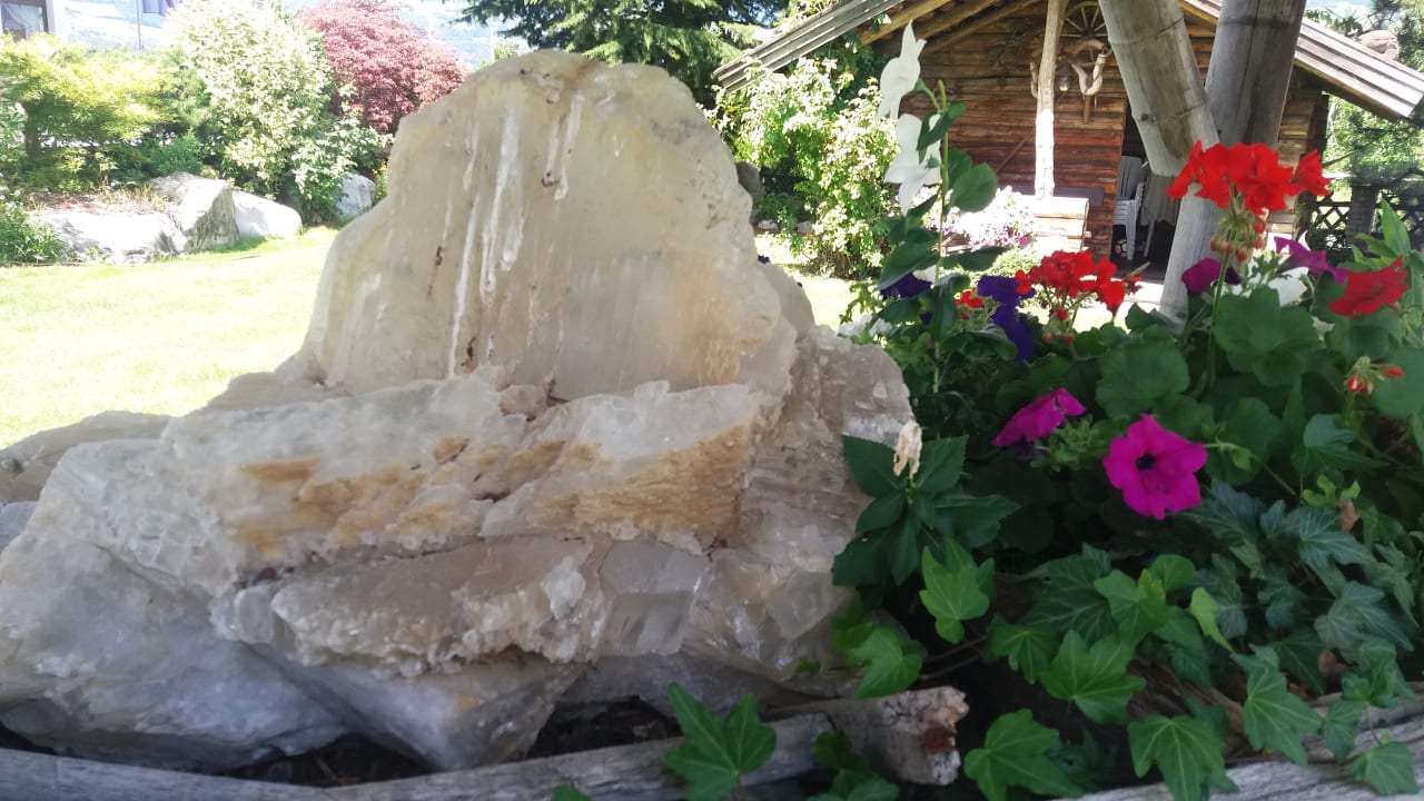 Gartenanlage Mineralienhotel Natznerhof